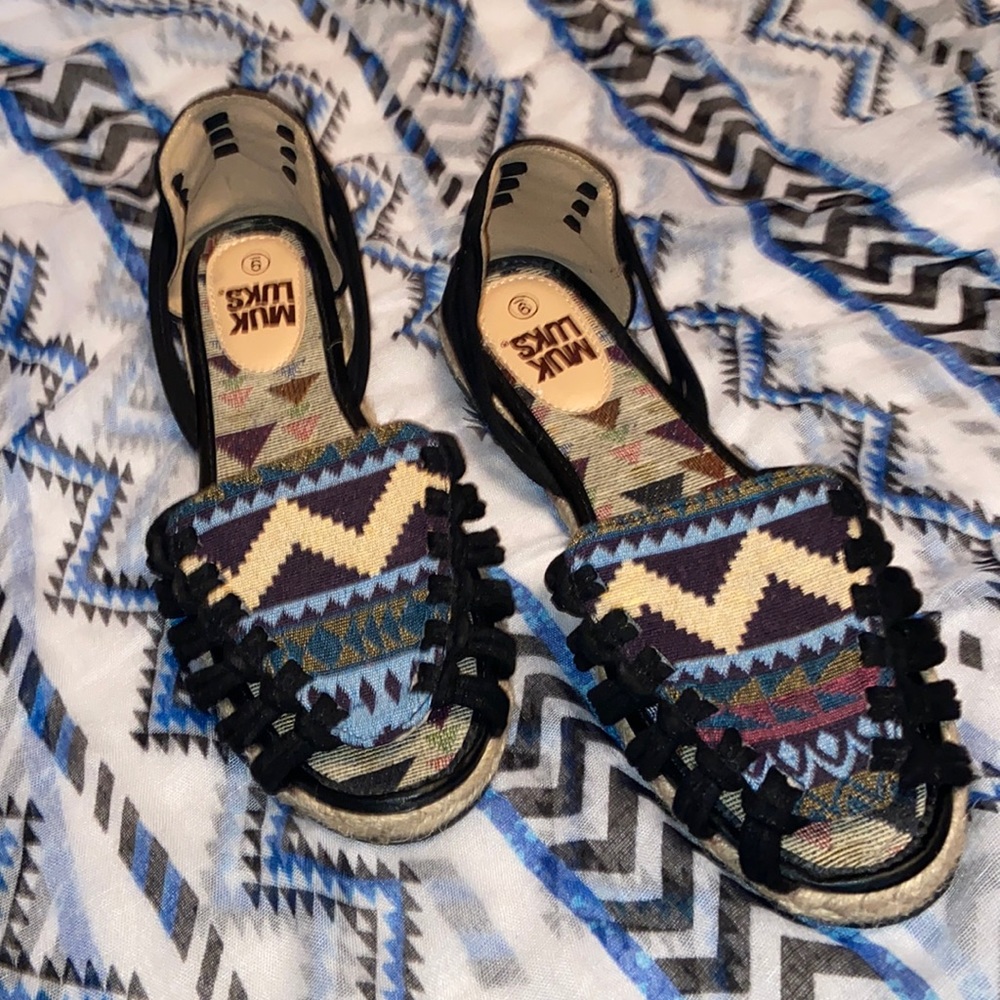 Size 9 Muk Luk Alice slip ons